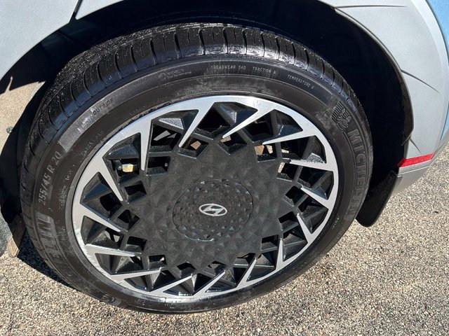 2023 Hyundai IONIQ 5 Limited — photo 8 of 38