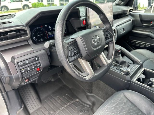 2025 Toyota 4Runner TRD Off-Road Premium — photo 21 of 30