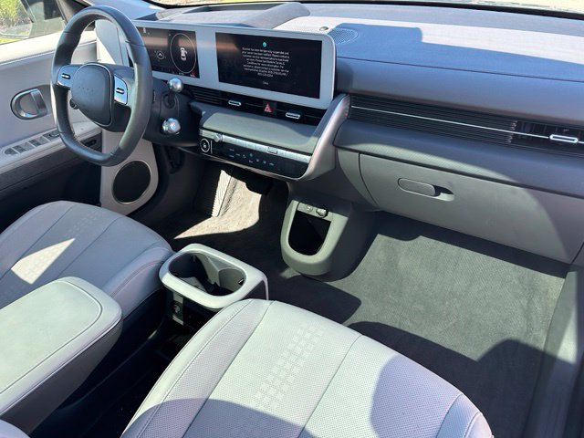 2023 Hyundai IONIQ 5 Limited — photo 10 of 35
