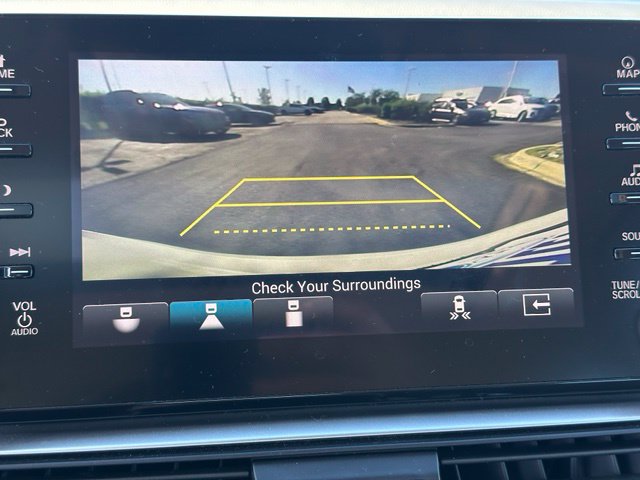 2020 Honda Accord Touring 2.0T — photo 23 of 29