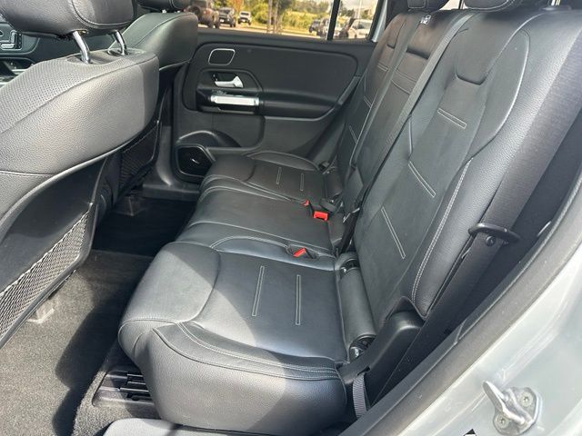 2023 Mercedes-Benz GLB GLB 35 AMG® — photo 14 of 27
