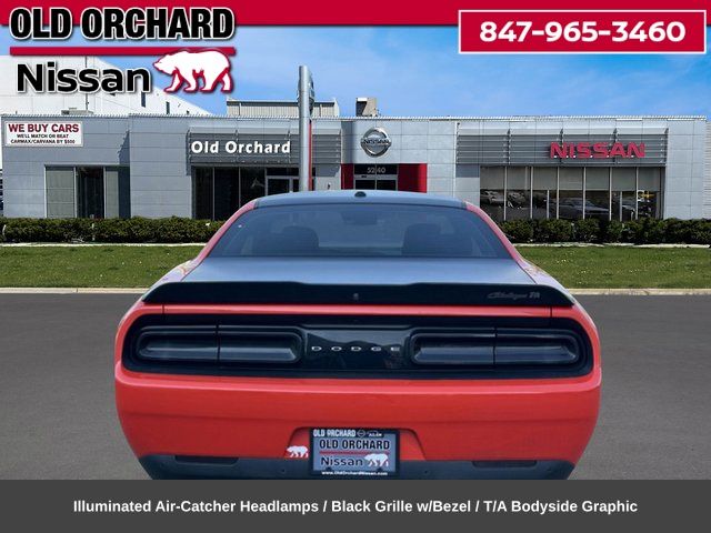 2023 Dodge Challenger R/T — photo 8 of 23