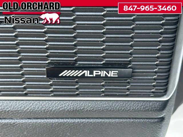 2022 Jeep Grand Cherokee 4xe — photo 11 of 24