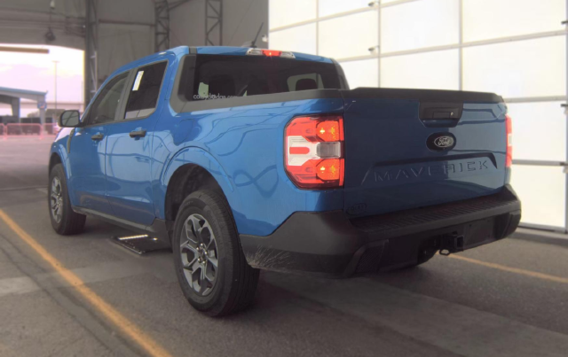2025 Ford Maverick XLT — photo 4 of 6