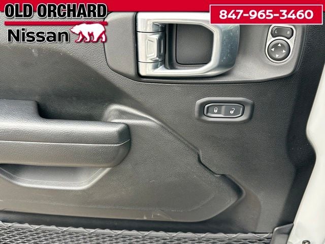 2023 Jeep Wrangler Rubicon 4xe — photo 14 of 33