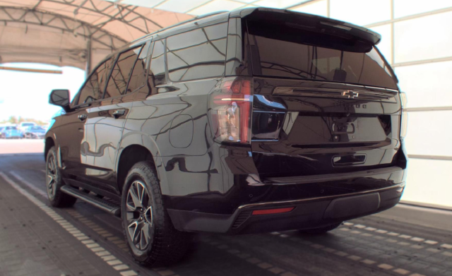 2022 Chevrolet Tahoe Z71 — photo 4 of 10