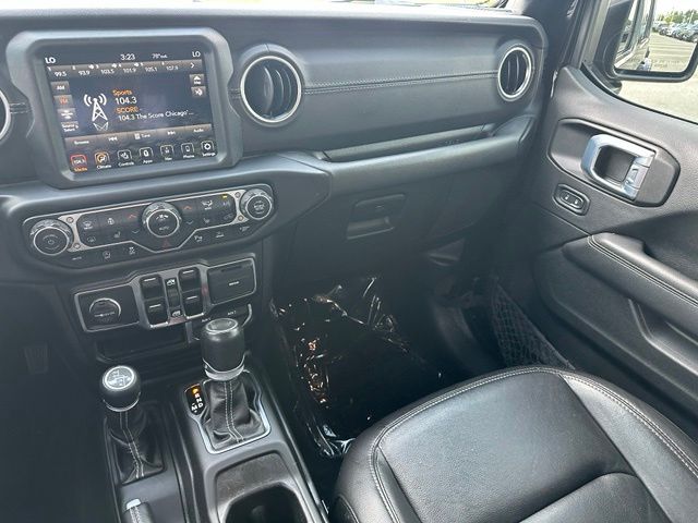 2021 Jeep Wrangler Unlimited Sahara — photo 15 of 28