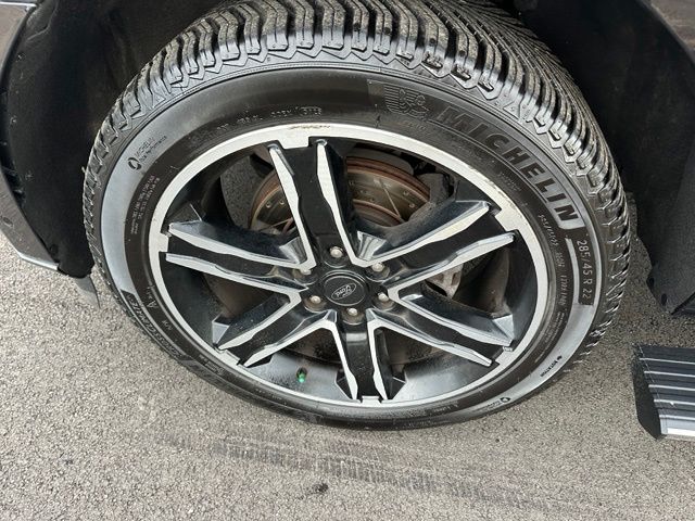 2021 Ford Expedition Limited — photo 7 of 38
