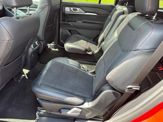 2026 Ford Explorer ST — photo 17 of 33