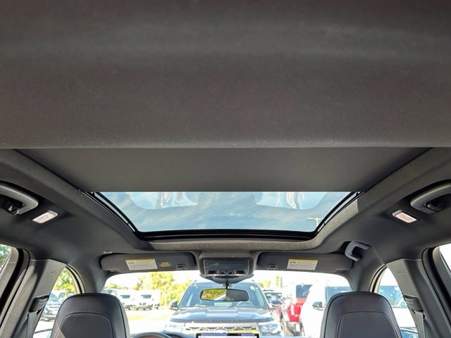 2023 Ford Escape ST-Line Select — photo 13 of 33