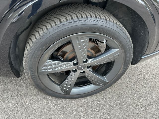 2023 Genesis GV70 3.5T Sport — photo 8 of 37