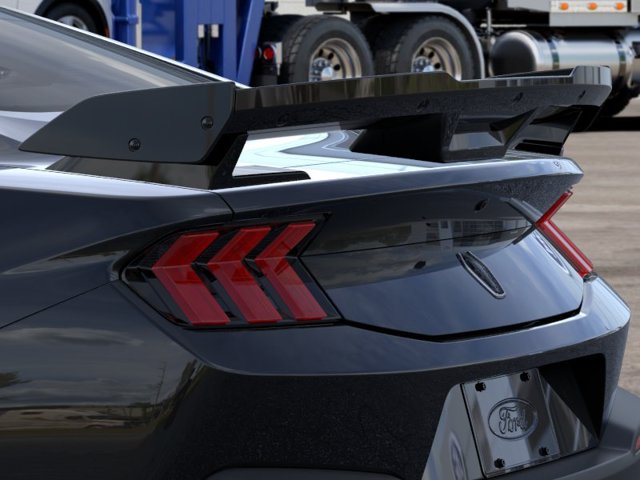2026 Ford Mustang Dark Horse — photo 23 of 52
