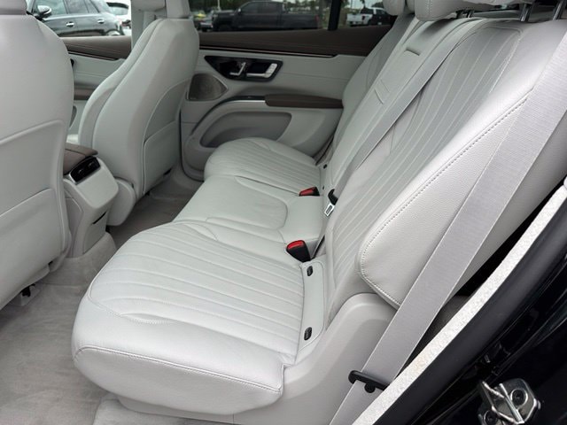 2023 Mercedes-Benz EQS 580 — photo 14 of 31