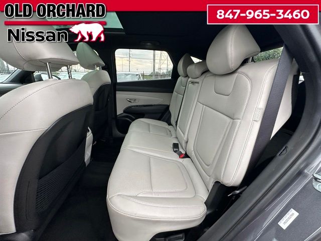 2025 Hyundai Tucson Hybrid Limited — photo 12 of 22
