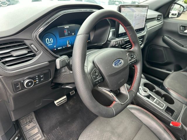 2023 Ford Escape ST-Line Select — photo 23 of 33