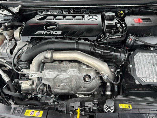 2025 Mercedes-Benz CLA CLA 35 AMG® — photo 10 of 31