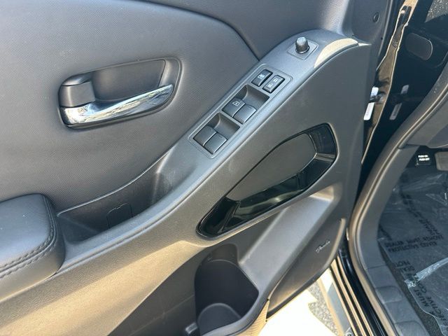 2022 Nissan Frontier PRO-4X — photo 17 of 49