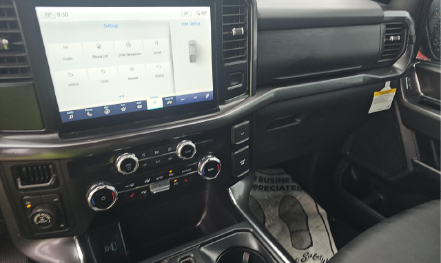 2023 Ford F-150 XLT — photo 9 of 10