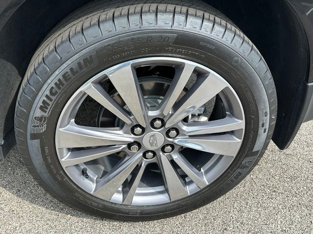2024 Cadillac XT5 Premium Luxury — photo 8 of 36