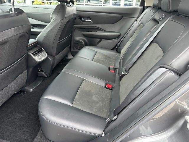 2024 Nissan Ariya Engage e-4orce — photo 13 of 27