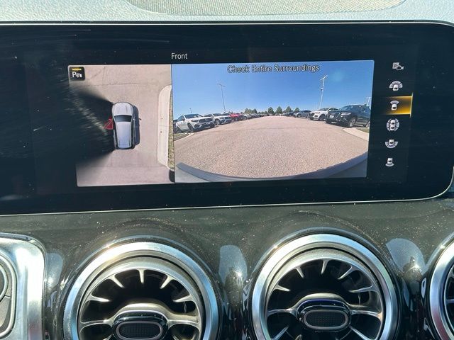 2023 Mercedes-Benz GLB GLB 35 AMG® — photo 14 of 37