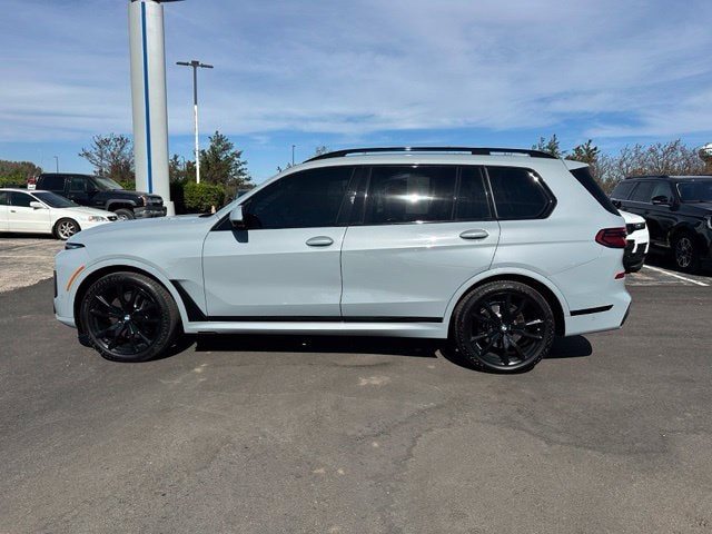 2024 BMW X7 xDrive40i — photo 6 of 32