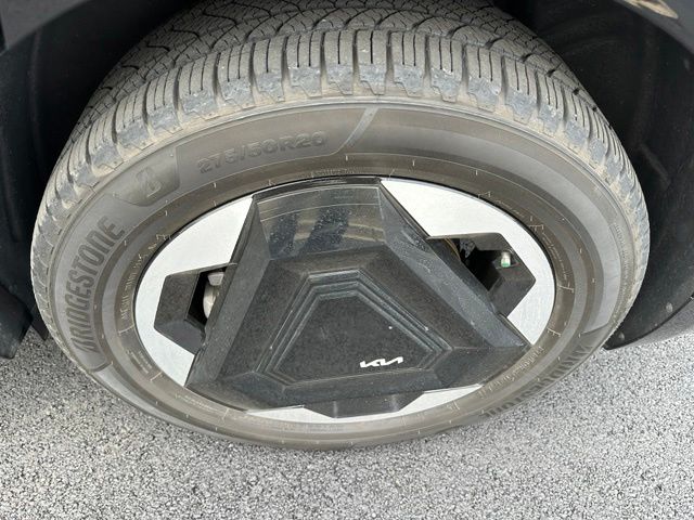 2024 Kia EV9 Land — photo 8 of 38