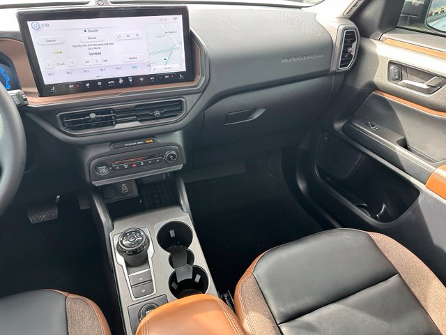 2025 Ford Bronco Sport Outer Banks — photo 14 of 31