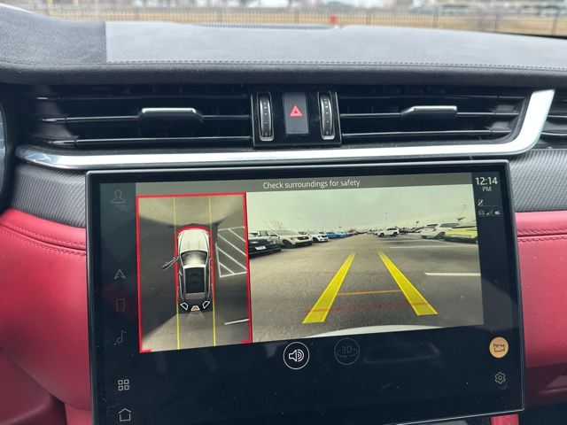2023 Jaguar F-PACE SVR — photo 20 of 23