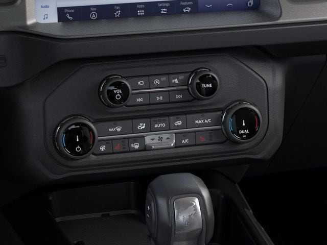 2026 Ford Bronco Outer Banks — photo 16 of 57
