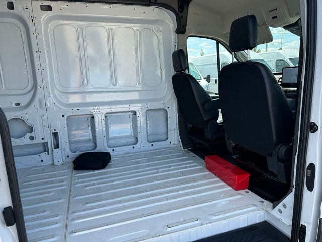 2023 Ford E-Transit-350 Base — photo 11 of 27