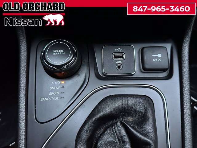 2019 Jeep Cherokee Latitude Plus — photo 17 of 20