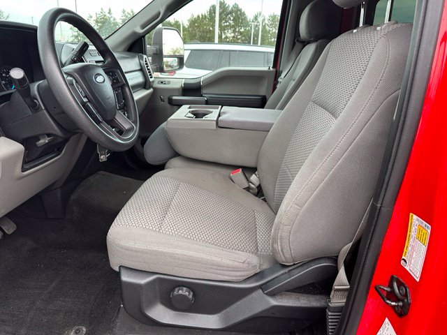 2017 Ford F-250SD XLT — photo 9 of 20
