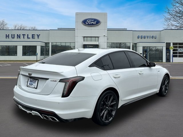 2024 Cadillac CT5 V-Series — photo 3 of 25