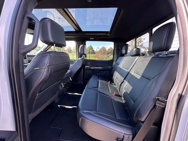2023 Ford F-150 XLT — photo 14 of 35