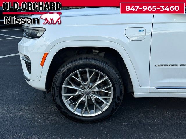 2022 Jeep Grand Cherokee Summit 4xe — photo 9 of 26