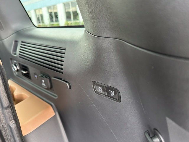 2026 Hyundai Santa Fe Hybrid Calligraphy — photo 17 of 49