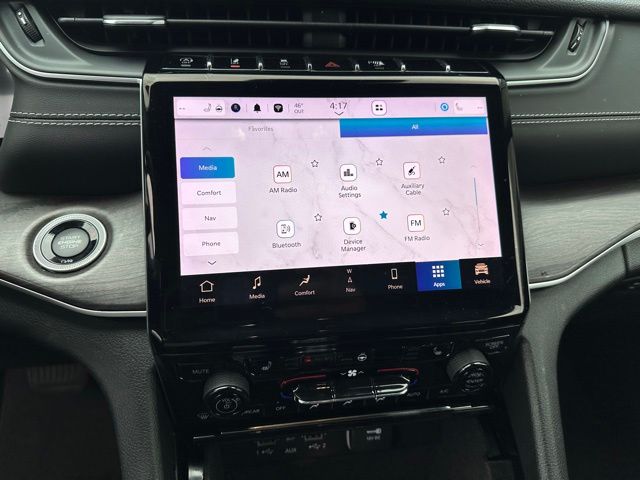 2023 Jeep Grand Cherokee L Limited — photo 21 of 26