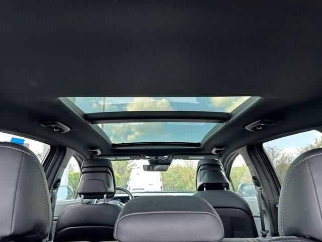 2024 Kia Sportage X-Line — photo 12 of 31