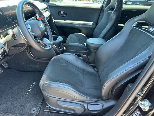 2025 Hyundai IONIQ 5 N Base — photo 16 of 35
