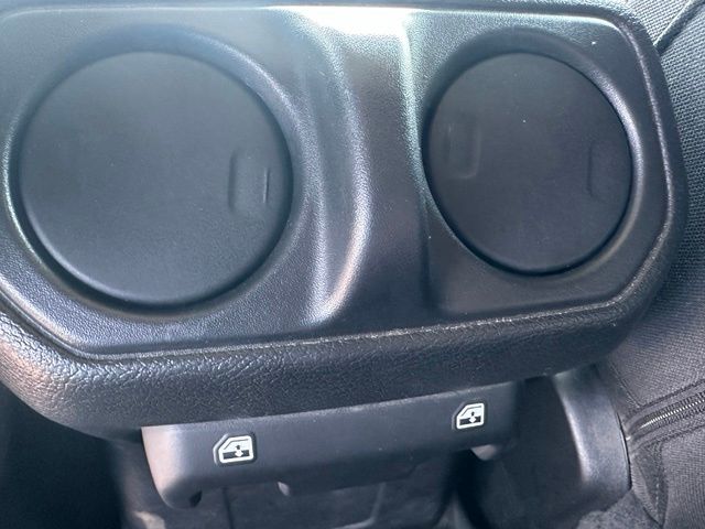 2022 Jeep Wrangler Unlimited Sport Altitude — photo 15 of 26