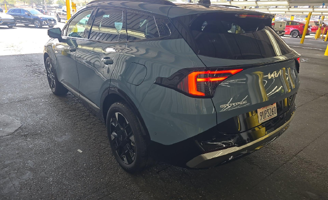 2026 Kia Sportage Hybrid SX Prestige — photo 4 of 8