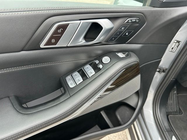 2024 BMW X7 xDrive40i — photo 42 of 48