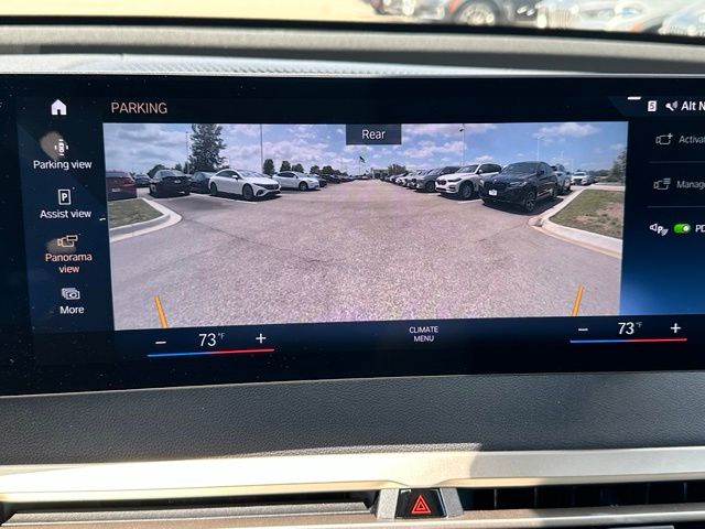 2023 BMW iX xDrive50 — photo 24 of 44