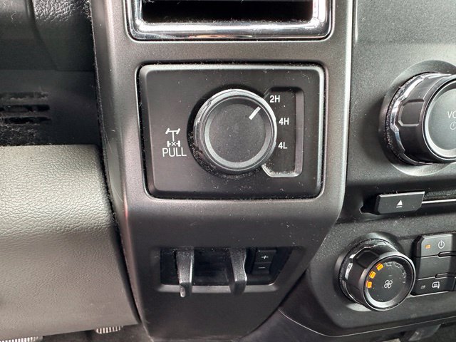 2017 Ford F-250SD XLT — photo 14 of 20