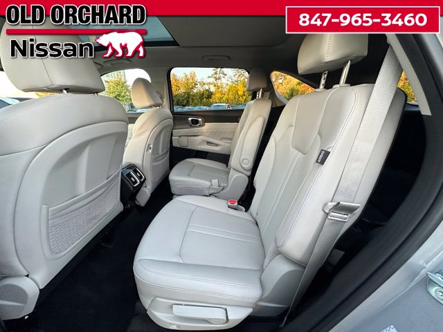 2025 Kia Sorento X-Line SX — photo 12 of 22