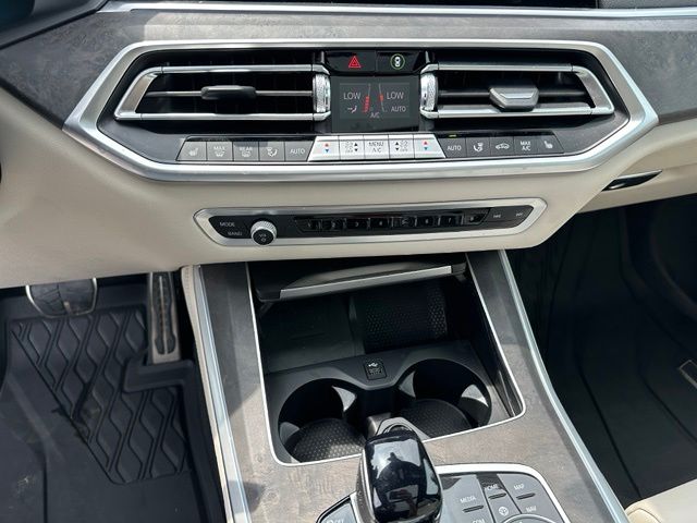 2022 BMW X5 xDrive45e — photo 24 of 46