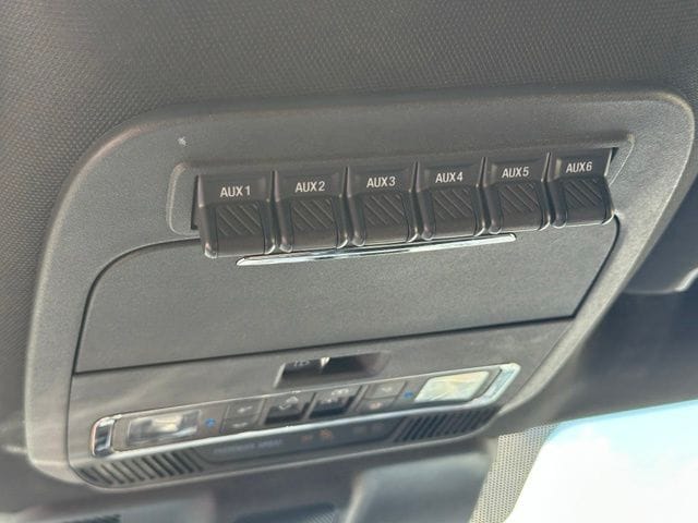 2021 Ford F-150 Raptor — photo 31 of 33