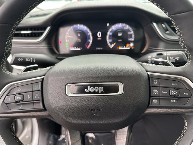 2023 Jeep Grand Cherokee Limited — photo 35 of 36