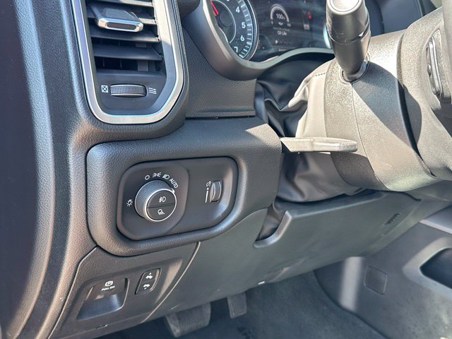 2024 Ram 1500 Big Horn/Lone Star — photo 17 of 26